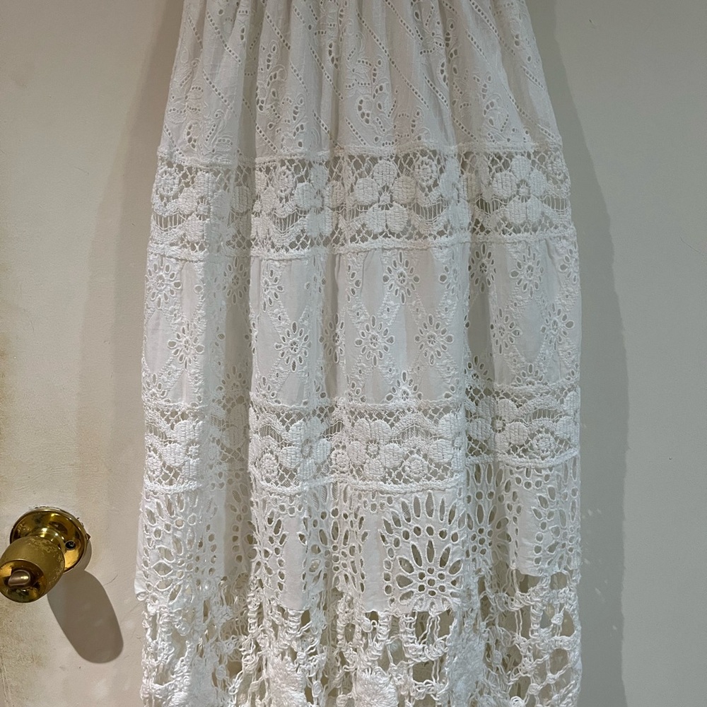 Temptation Positano Lace V Neck Floral Maxi Dress. - Picture 5 of 12